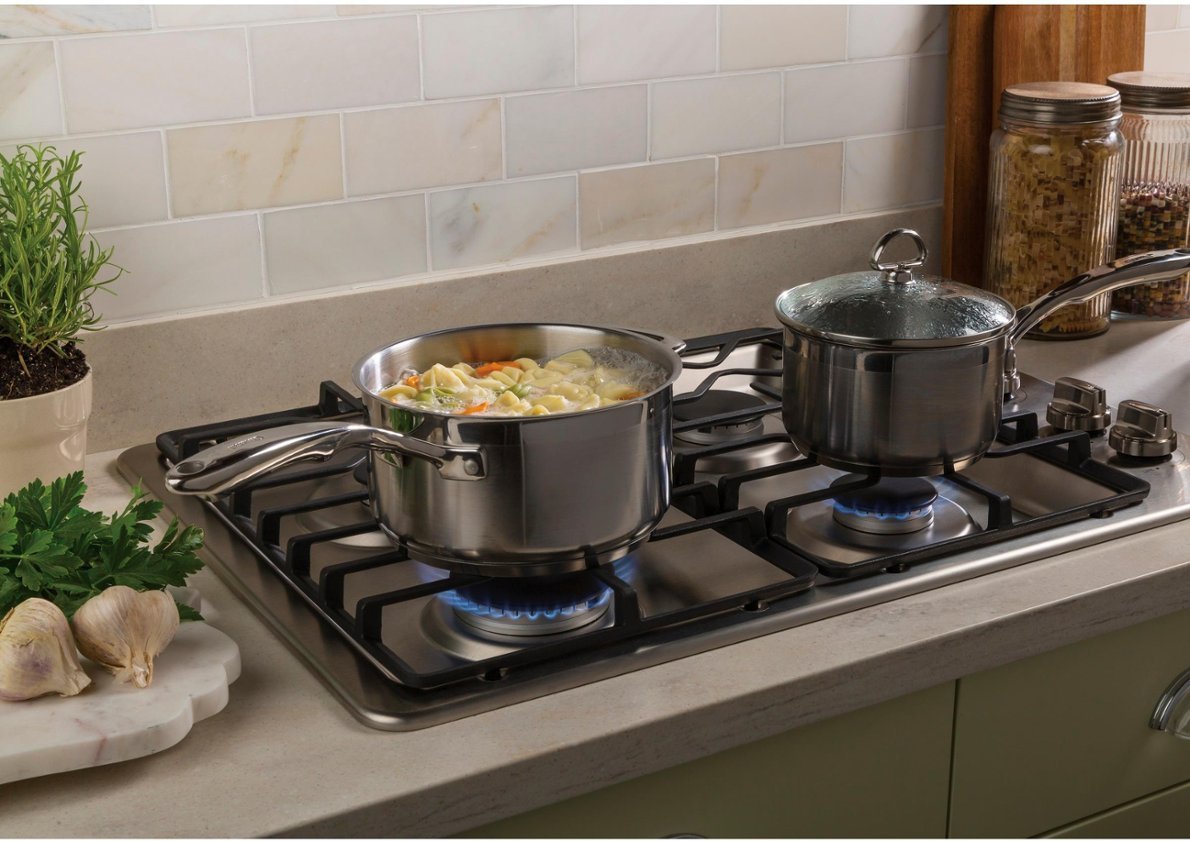 GE® 30" Built-In Gas Cooktop with Dishwasher-Safe Grates