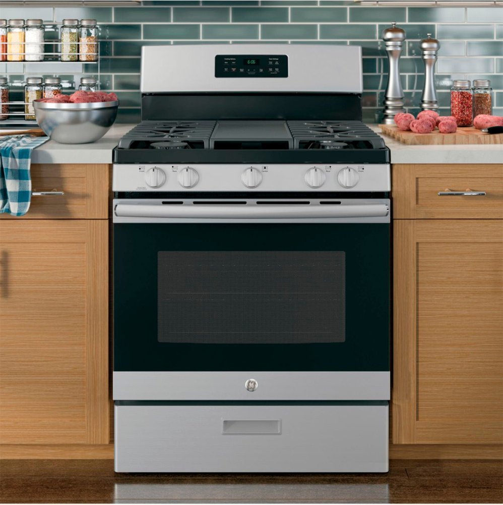 GE® 30" Free-Standing Gas Range